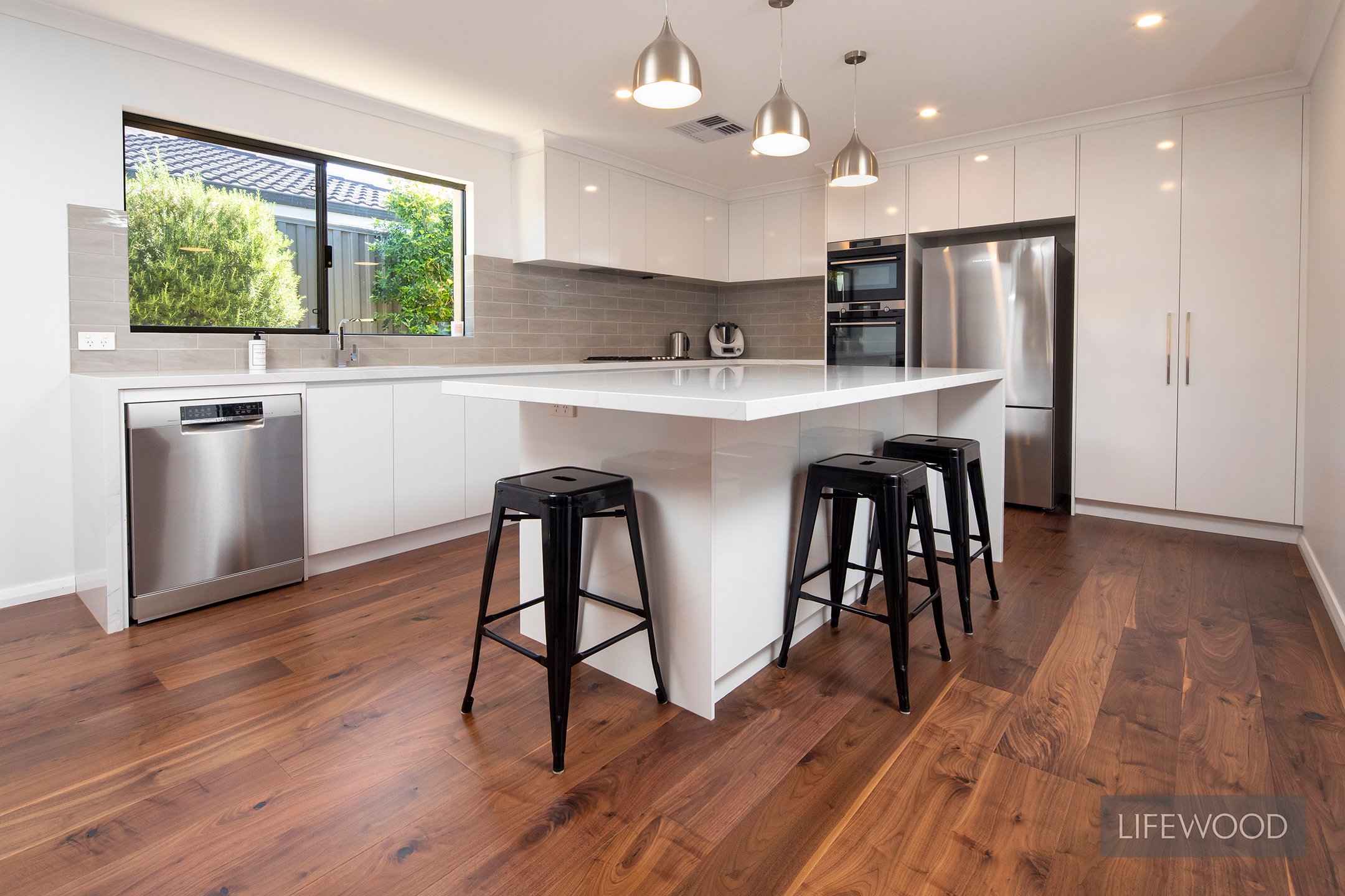 17200_AmericanBlackWalnut_03-1