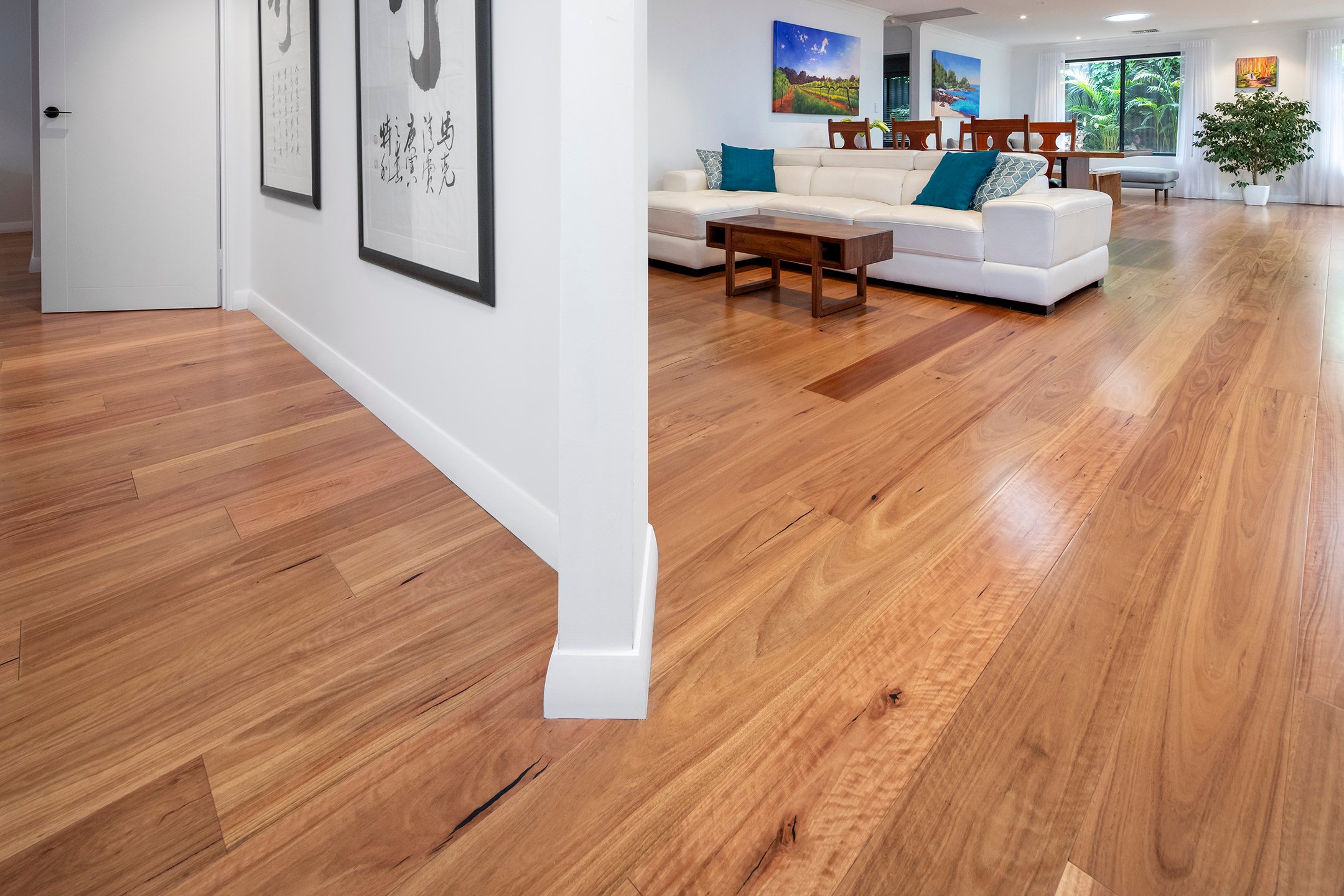 Marks_Home_Blackbutt_180_01