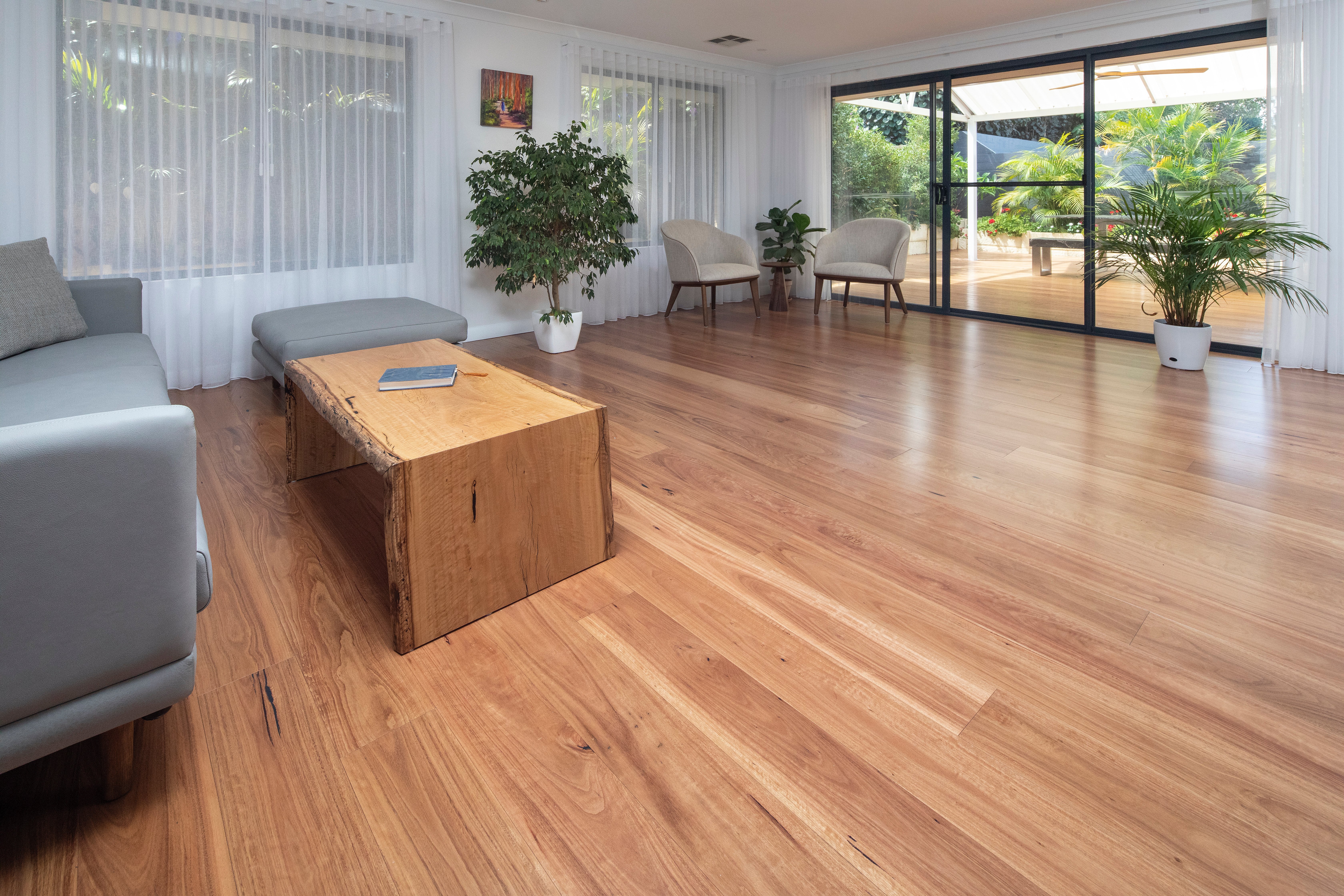 Marks_Home_Blackbutt_180_08(1)