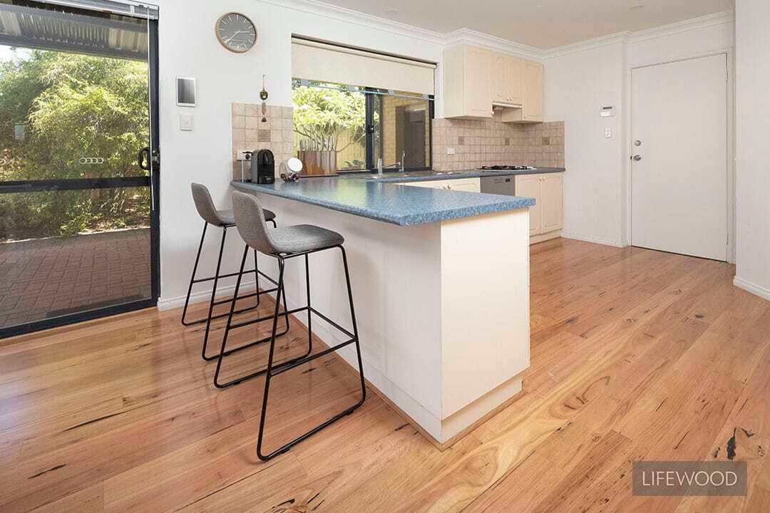 Rustic-Blackbutt-Kitchen-7