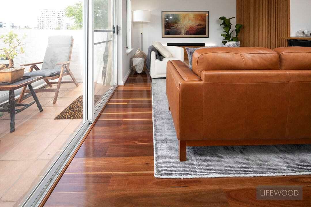 Spotted-Gum-Lounge