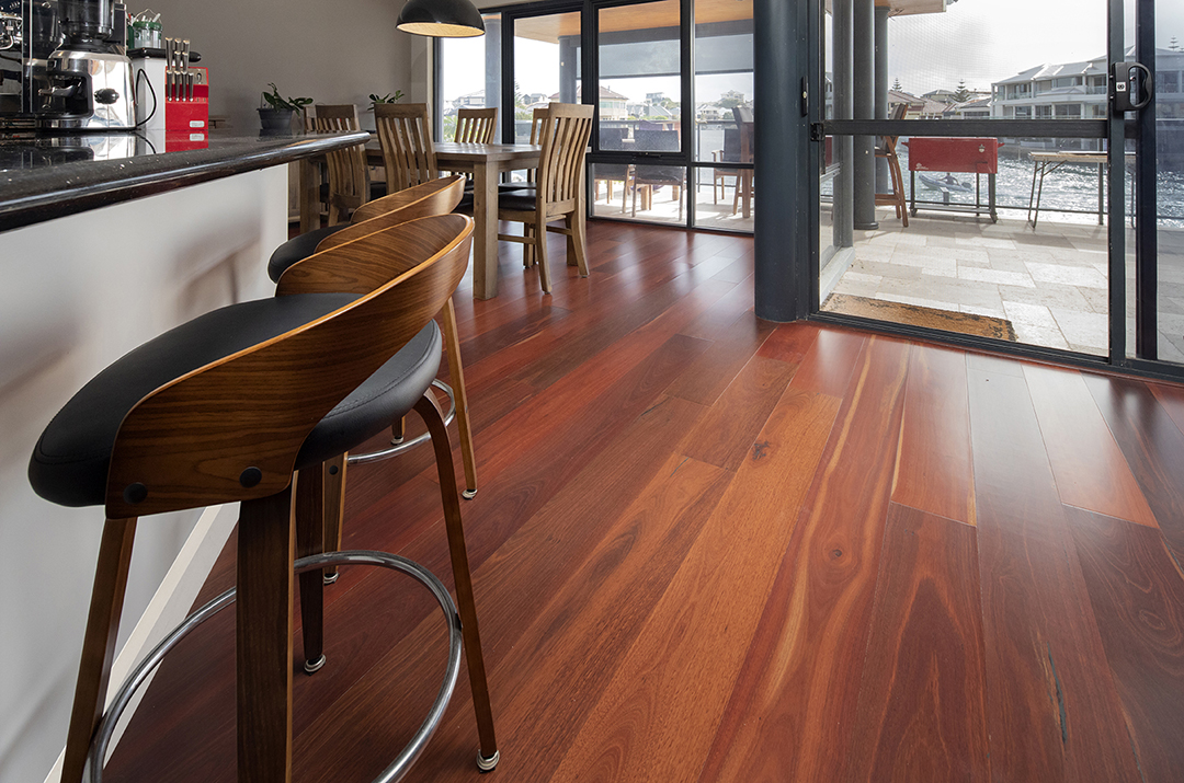 #14677_Adams_Jarrah_180_09