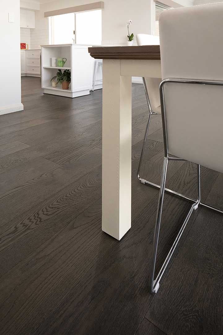 #14719_Bianchini_FrenchOak_Charcoal_180_11