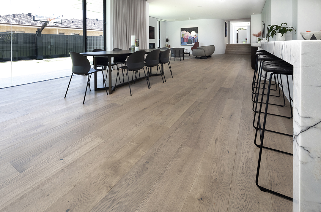 15152_Menchetti_Driftwood_23