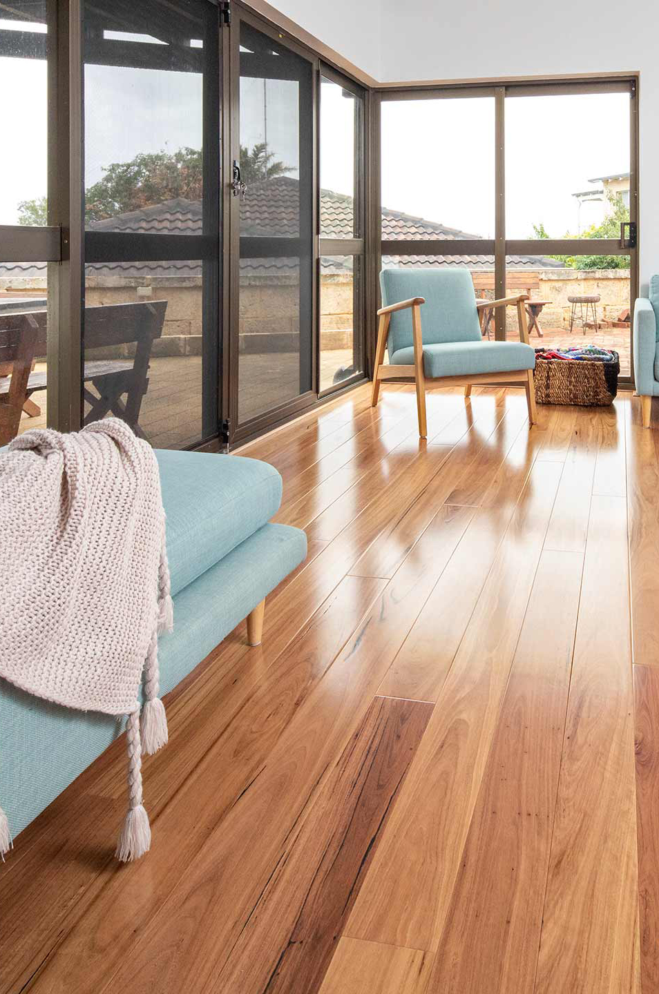 18378_Kerrigan_Rustic_Blackbutt_130_13_2