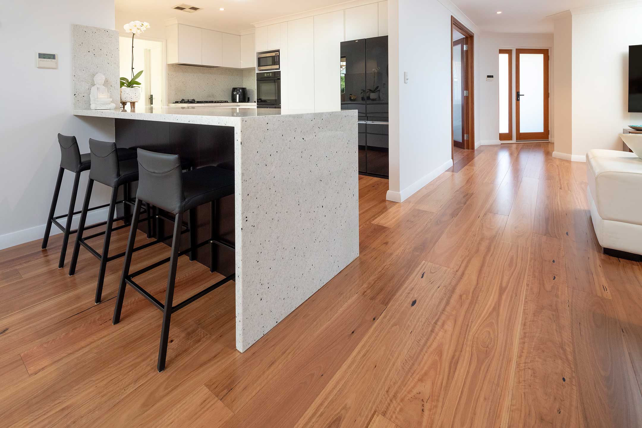 Marks_Home_Blackbutt_180_13