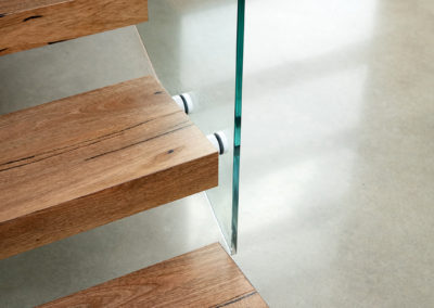 Marri floor stair treads on spine staircase