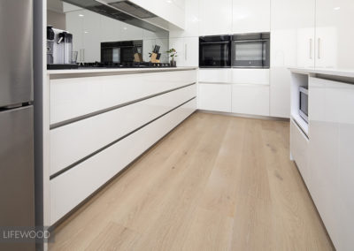 Limed Wash French Oak Flooring Burns Beach Kitchen