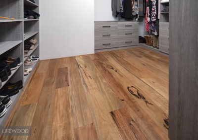 Marri flooring 180 Satin Como wardrobe details
