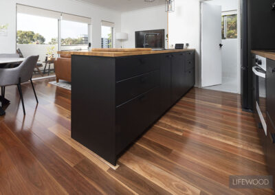 Spotted Gum Kitchen