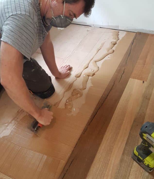 DIY applying Glue Marri Kitchen flooring
