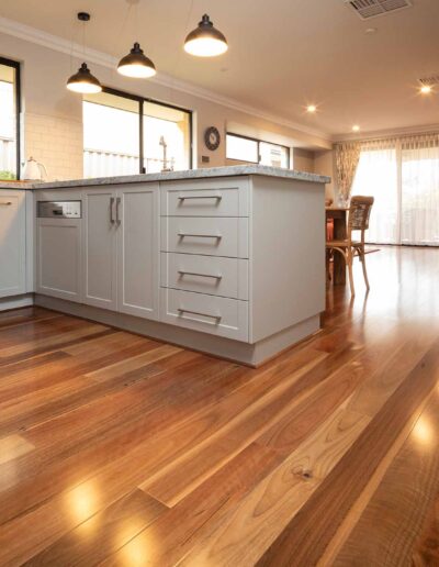 Spotted Gum Kitchen